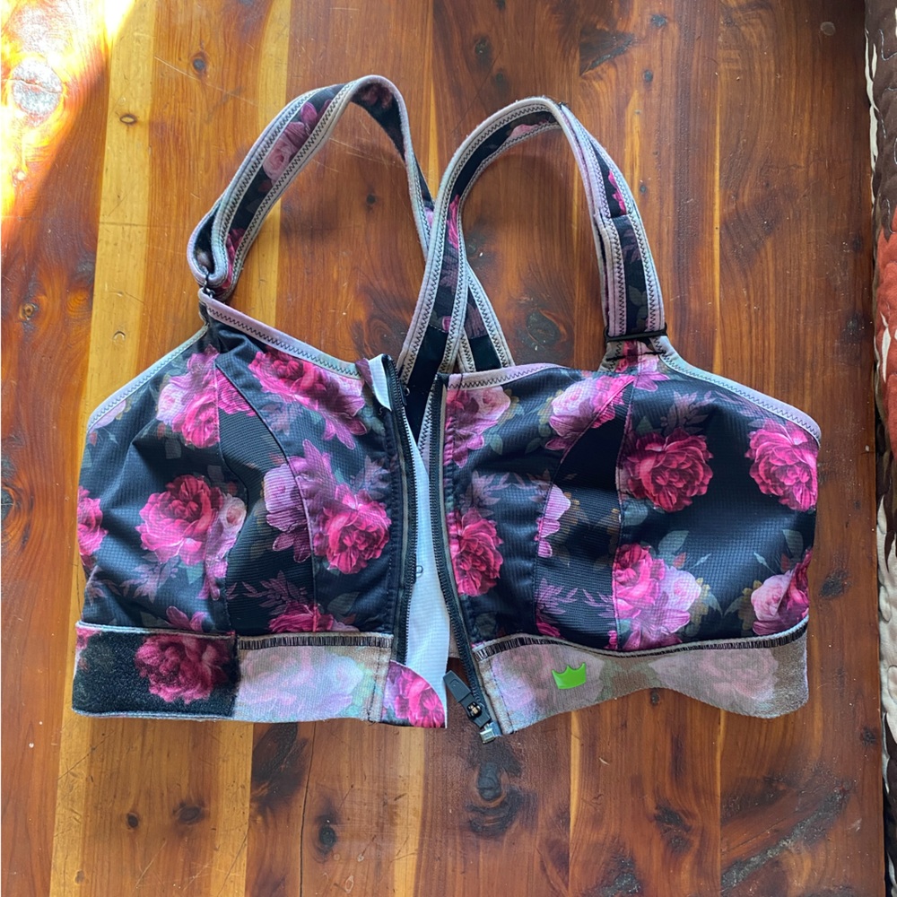 Shefit ultimate sports bra 2luxe